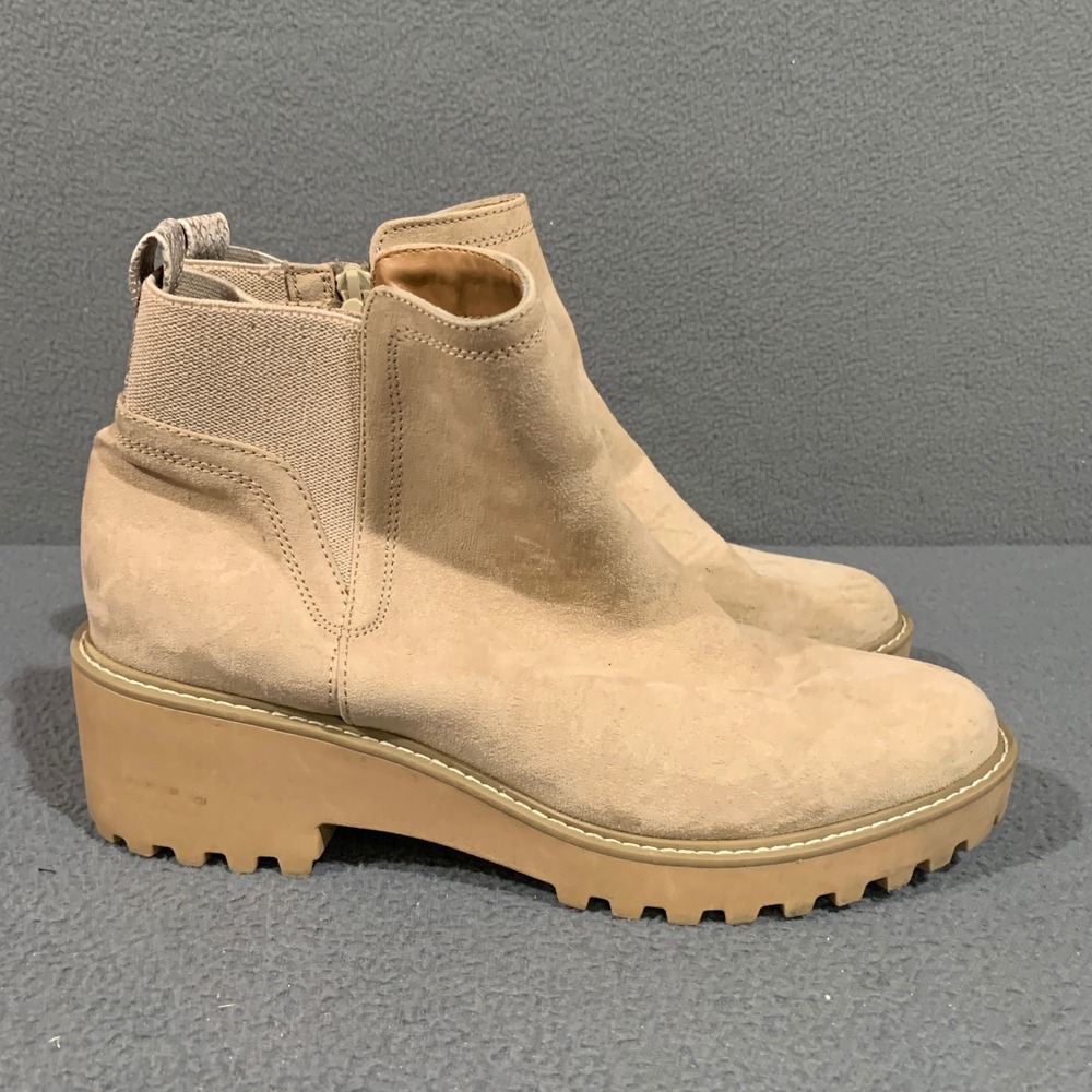 Universal Thread Ankle Boots Women 10 Tan Faux Suede Platform Lug Sole Chelsea
